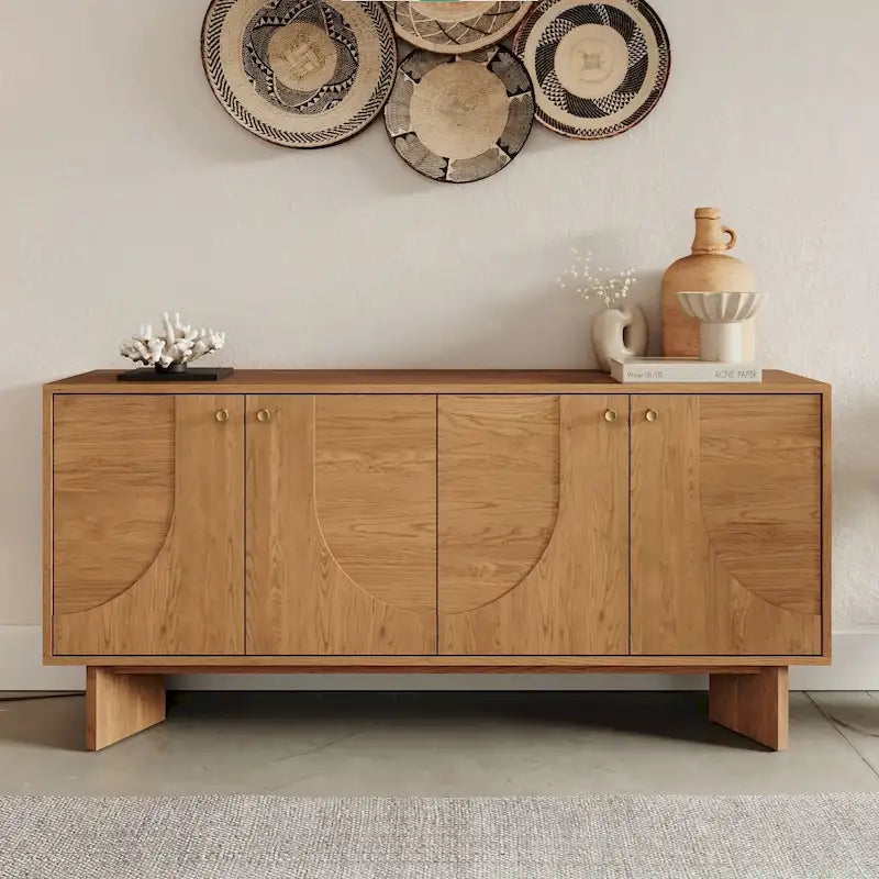 Modern eiken dressoir met messing handgrepen
